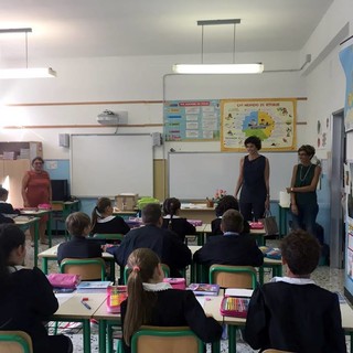 Il sindaco tra le aule delle scuole savonesi: il saluto agli studenti Il sindaco tra le aule delle scuole savonesi: il saluto agli studenti