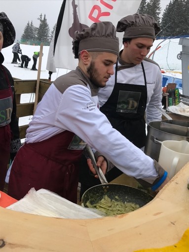 Spiagge Didattiche in Valtellina con Coldiretti Savona per promuovere il basilico genovese DOP Spiagge Didattiche in Valtellina con Coldiretti Savona per promuovere il basilico genovese DOP