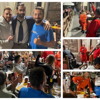Lo spettacolo della 'Cena con delitto' è sbarcata a Genova in una locanda in centro città (FOTO) Lo spettacolo della 'Cena con delitto' è sbarcata a Genova in una locanda in centro città (FOTO)
