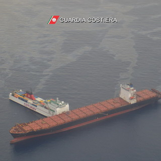 Collisione navi: simulazioni Arpal indicano spostamento a ovest di chiazze di grezzo al largo della Riviera di Ponente