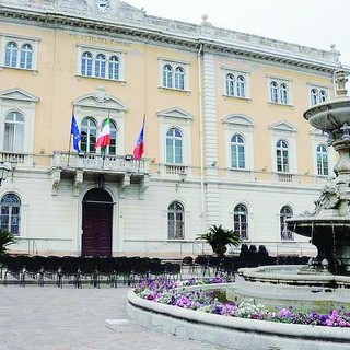 Alassio, impianti antincendio fuori norma negli edifici comunali: i Vigili del Fuoco diffidano a mettersi in regola