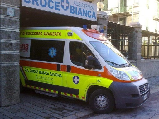 Donna investita a Savona in via Mignone: in codice giallo al San Paolo Donna investita a Savona in via Mignone: in codice giallo al San Paolo