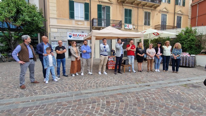 Vado 2024, l'appello al voto del candidato sindaco Fabio Gilardi: "Abbiamo un progetto nuovo, trasparente e aperto al confronto" (VIDEO) Vado 2024, l'appello al voto del candidato sindaco Fabio Gilardi: "Abbiamo un progetto nuovo, trasparente e aperto al confronto" (VIDEO)