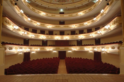 Savona, al "Chiabrera" il musical "A spasso per Broadway" per Sono Sempre Io