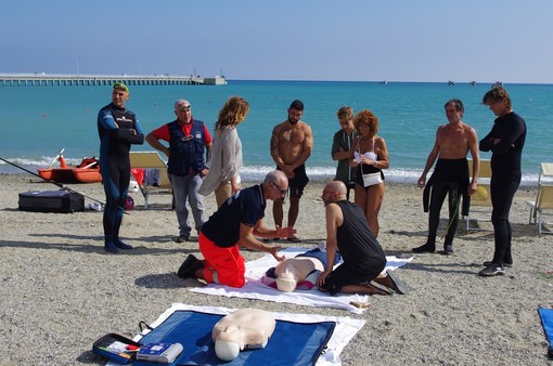 Vado Ligure, al via corso per conduttori di moto d'acqua da soccorso: si cercano 11 operatori Vado Ligure, al via corso per conduttori di moto d'acqua da soccorso: si cercano 11 operatori