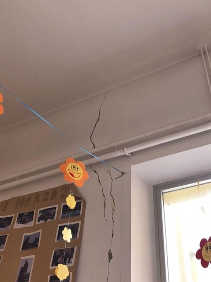 Crepe nella scuola Paccini di Albenga, il consigliere Arnaldi: "Nessun pericolo strutturale"