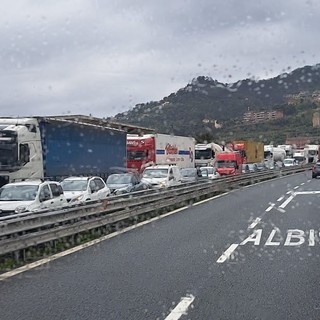 Tamponamento in A10 all'altezza di Varazze: due feriti, code in direzione Genova