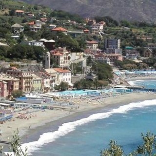 Successo per la Notte Viola di Celle Ligure