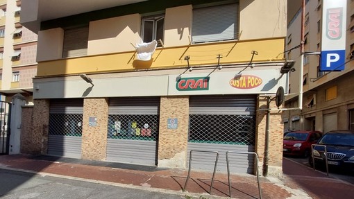 Crisi energetica, gli aumenti dei costi si abbattono sul commercio: a Savona chiude il "Crai - Costa Poco" Crisi energetica, gli aumenti dei costi si abbattono sul commercio: a Savona chiude il "Crai - Costa Poco"