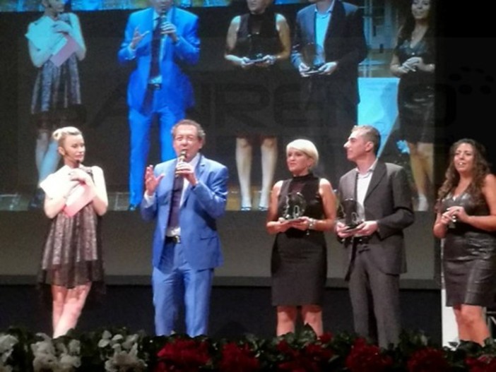 Lo speaker sanremese Maurilio Giordana ha ricevuto sabato scorso a Savona il premio 'Voci dell'Ombra' (FOTO)