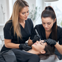 Corso di trucco permanente con pratica su modella: perché l’esperienza reale fa la differenza