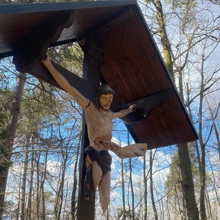 Crocefisso vandalizzato a Cosseria: Articolo Uno Savona sostiene la sottoscrizione ideata dal comune