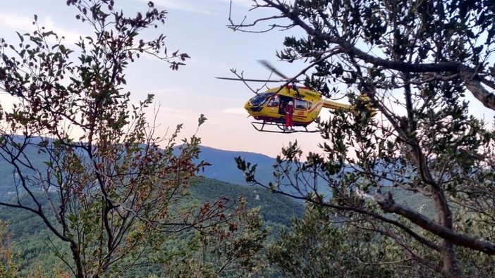 Climber non riesce più né a scendere né a salire: recuperata dall'elisoccorso (FOTO e VIDEO)