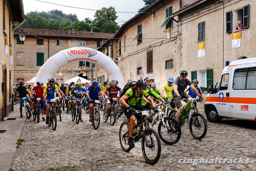 Nel Borgo dell'Abbazia di Ferrania torna "Cinghialtracks e Bimbinbici" Nel Borgo dell'Abbazia di Ferrania torna "Cinghialtracks e Bimbinbici"