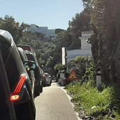 Aurelia in tilt tra Celle e Savona: un intervento sulle acque bianche ad Albissola mette in ginocchio la viabilità Aurelia in tilt tra Celle e Savona: un intervento sulle acque bianche ad Albissola mette in ginocchio la viabilità