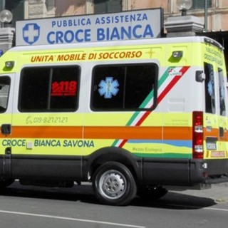 Savona, coppia investita in via Torino: due codici gialli