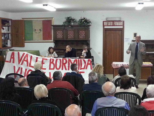 Cairo, Melgrati ieri sera alla assemblea contro la chiusura del Pronto Soccorso dell’Ospedale Cairo, Melgrati ieri sera alla assemblea contro la chiusura del Pronto Soccorso dell’Ospedale