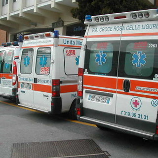 Celle, scontro tra una moto e una bicicletta sull'Aurelia: un ferito in codice giallo