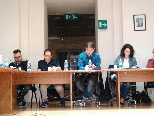 Spotorno, il sindaco: "Nessuna presenza abusiva nell'ex Royal"
