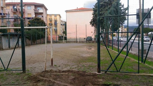 Vado Ligure: al via il restyling del campetto di via Ferraris Vado Ligure: al via il restyling del campetto di via Ferraris