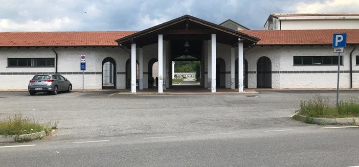 "Dotare il cimitero di un'area per la sepoltura dei musulmani": la mozione del gruppo +Cairo "Dotare il cimitero di un'area per la sepoltura dei musulmani": la mozione del gruppo +Cairo