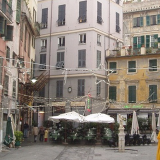 In giro per Genova: arredare casa tra i carrugi e l'acquario