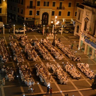 Savona: domani sera la seconda edizione della cena in bianco