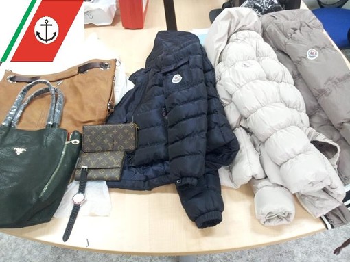 Merce contraffatta, sequestro a Diano Marina