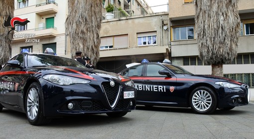 Dall’usura ai furti in centro: raffica di controlli dei Carabinieri, due arresti e sei denunce Dall’usura ai furti in centro: raffica di controlli dei Carabinieri, due arresti e sei denunce