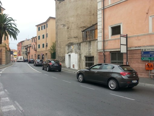 Ponte del 2 giugno, tempo incerto ma non mancano code e disagi per gli automobilisti: rallentamenti sull'Aurelia Ponte del 2 giugno, tempo incerto ma non mancano code e disagi per gli automobilisti: rallentamenti sull'Aurelia