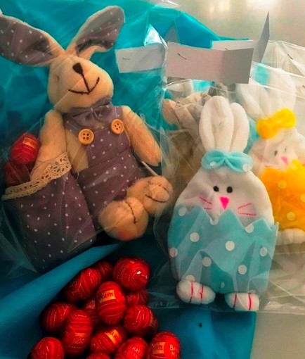 Savona: Uova di Pasqua solidali in via Paleocapa Savona: Uova di Pasqua solidali in via Paleocapa