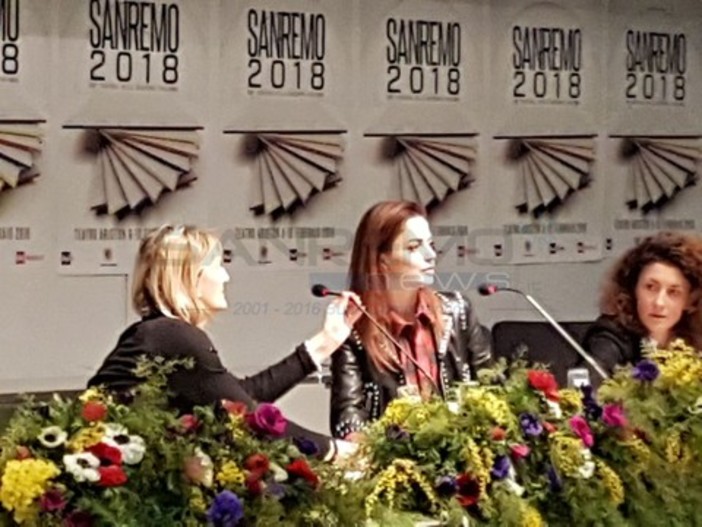 La valbormidese Annalisa a #Sanremo2018 canta la sua rinascita con “Il mondo prima di te”: “Mi sento più donna” La valbormidese Annalisa a #Sanremo2018 canta la sua rinascita con “Il mondo prima di te”: “Mi sento più donna”