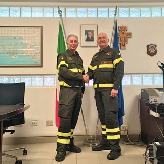 Passaggio di consegne ai Vigili del Fuoco di Savona: Di Maria saluta, Segatori nuovo Comandante