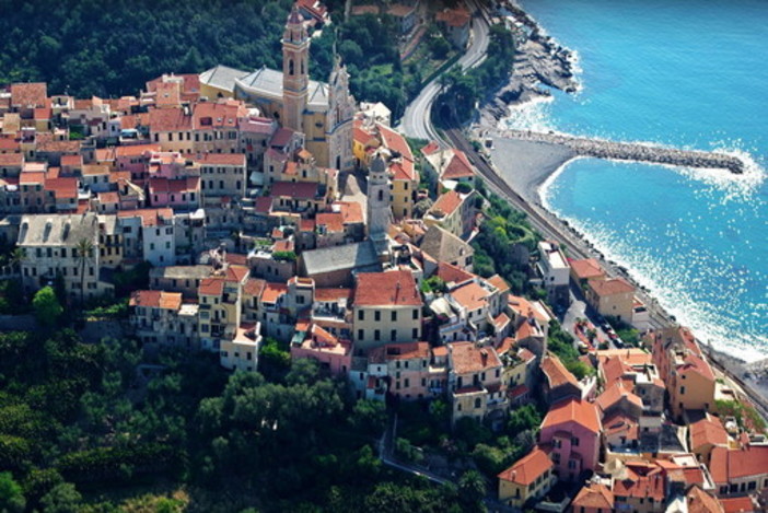 Mare ed escursioni con un click, Berrino:"Su experienceliguria.it oltre 420 esperienze per i turisti, dal blu all'entroterra"