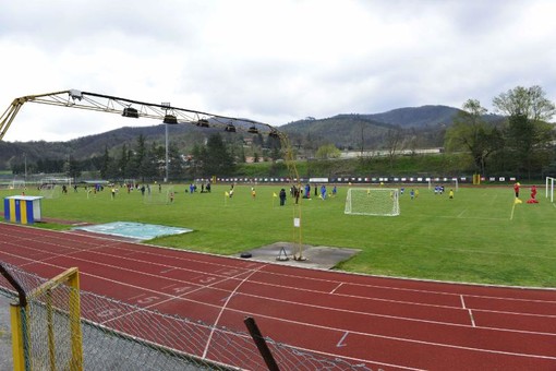 Profughi giocano nel campo "Cesare Brin", uomo inveisce con calci e pugni nello spogliatoio e insulti razzisti Profughi giocano nel campo "Cesare Brin", uomo inveisce con calci e pugni nello spogliatoio e insulti razzisti