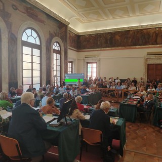 Raccolta rifiuti a Savona, il Sindaco Russo: "Capiamo il disagio, è fisiologico che la fase di transizione presenti problemi. Non c'è dubbio che Sea-s deve migliorare" (VIDEO)