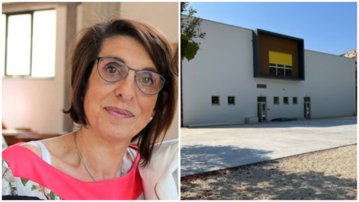 Muore tre giorni dopo essere stata colpita da una finestra a scuola: aveva 65 anni. Si attende l'autopsia