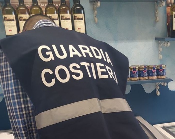 Controlli in alcune pescherie della provincia di Alessandria: 9 mila euro complessivi di sanzioni da parte della Guardia Costiera
