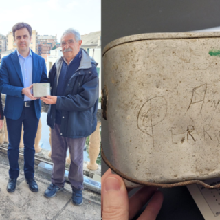 Loano, consegnata a Tommaso Perrone la gavetta del padre soldato disperso in Russia: “La sensazione è quella di averlo vicino” (FOTO e VIDEO) Loano, consegnata a Tommaso Perrone la gavetta del padre soldato disperso in Russia: “La sensazione è quella di averlo vicino” (FOTO e VIDEO)