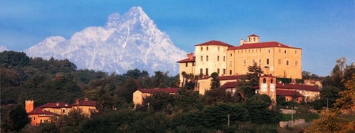 La Delegazione FAI di Albenga e Alassio organizza una visita al Castello della Manta e all’Abbazia di Staffarda