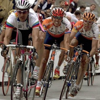Laigueglia: tra i partecipanti al Gran Fondo di Ciclismo anche il sen. Davico