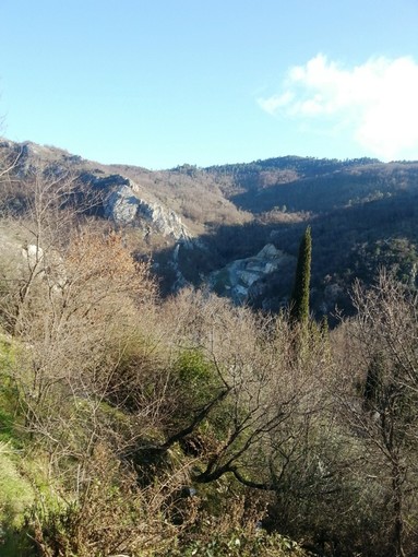 Domenica escursione all'anello di Toirano con Monesi Young Domenica escursione all'anello di Toirano con Monesi Young