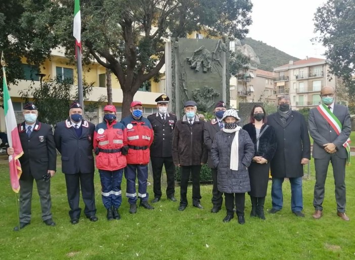 Finale e Loano ricordano i caduti di Nassirya. Vaccarezza (Cambiamo): "Il sacrificio non passerà mai" Finale e Loano ricordano i caduti di Nassirya. Vaccarezza (Cambiamo): "Il sacrificio non passerà mai"