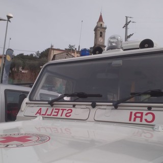 Scontro tra due auto a Stella: S.S. 334 momentaneamente bloccata