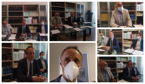 Autostrade, Sansa: "Una class action da 1,5 miliardi per i cittadini liguri" (FOTO e VIDEO) Autostrade, Sansa: "Una class action da 1,5 miliardi per i cittadini liguri" (FOTO e VIDEO)
