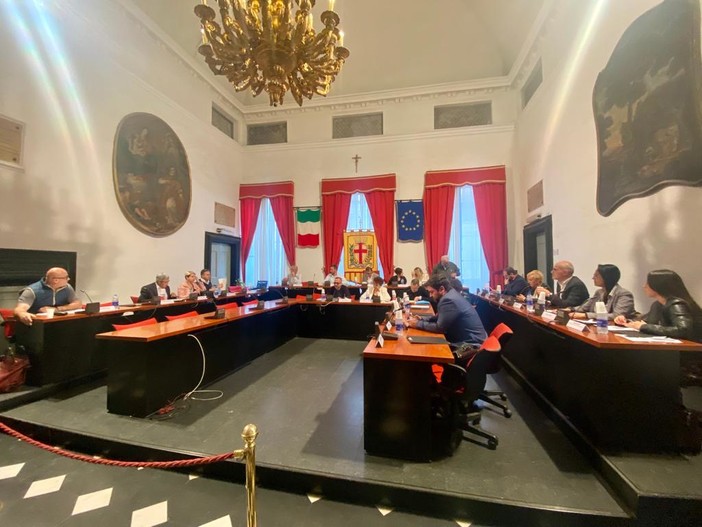 Albenga, sull’ospedale Consiglio finalmente unito: voto unanime per chiedere delucidazioni a Speranza, ma senza deresponsabilizzare Toti Albenga, sull’ospedale Consiglio finalmente unito: voto unanime per chiedere delucidazioni a Speranza, ma senza deresponsabilizzare Toti