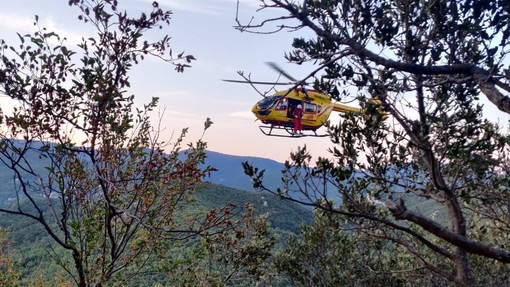 Climber non riesce più né a scendere né a salire: recuperata dall'elisoccorso (FOTO e VIDEO)