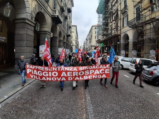 Di Maio in visita da Piaggio Aerospace e Bombardier, Italia in Comune: &quot;Era ora che le istituzioni si accorgessero della crisi&quot;