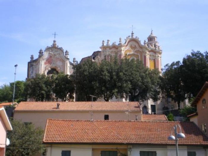 Calice Ligure sempre più "luminosa": 97 punti luce rimodernizzati sul territorio Calice Ligure sempre più "luminosa": 97 punti luce rimodernizzati sul territorio