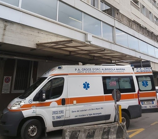 Celle, bambina di 8 anni cade nel parco giochi: trasportata in codice giallo all'ospedale San Paolo